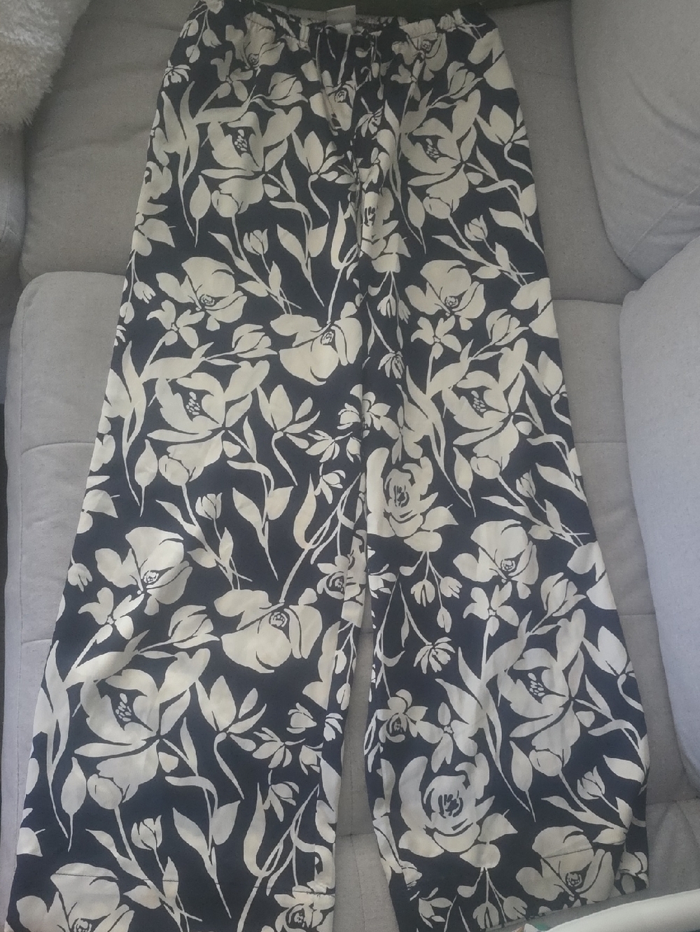 Blue Floral Wide-Leg Pants with Cream Rose Print